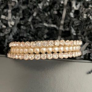 Vintage Pearl & crystal bracelet